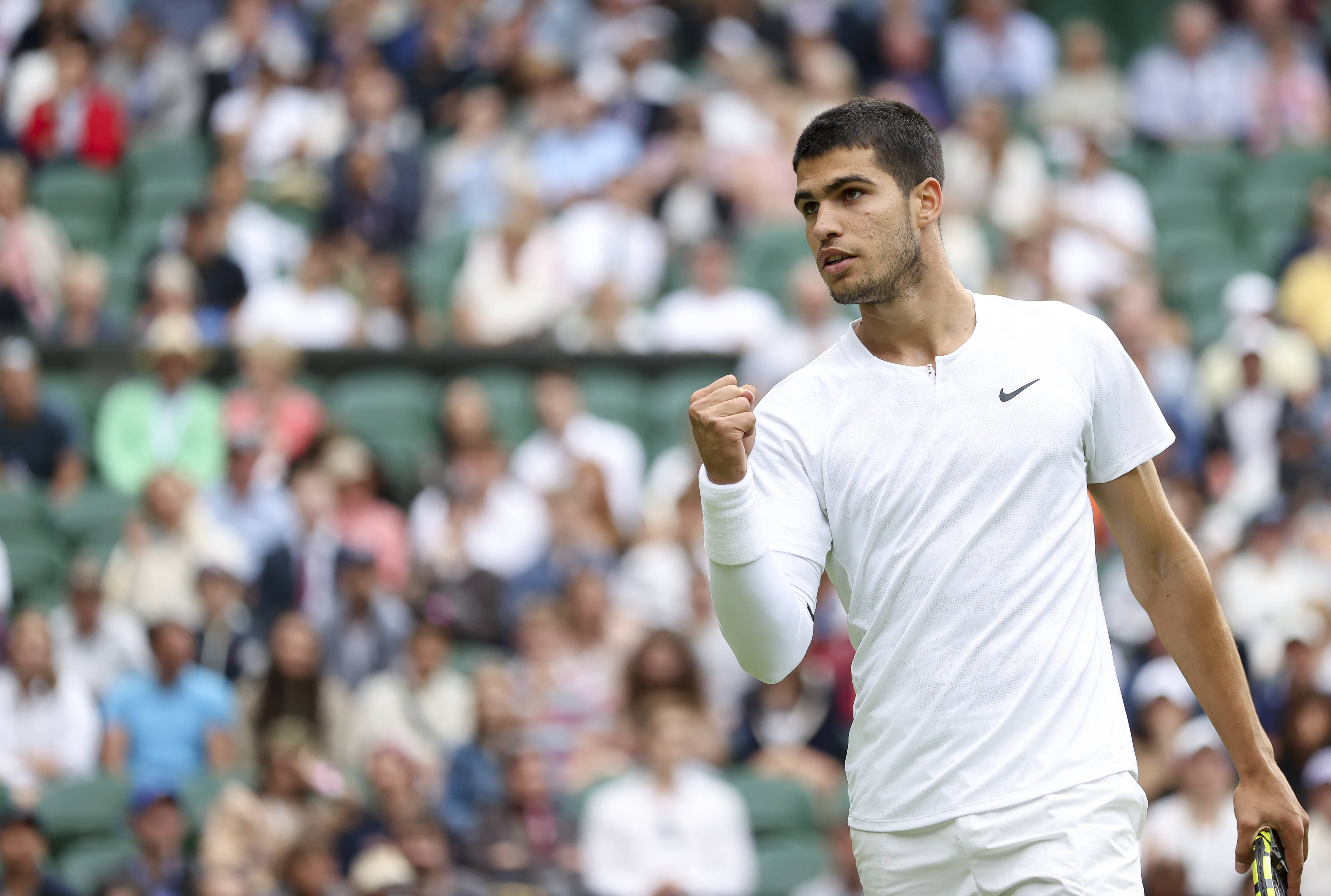 【NFL动态】德克萨斯大学新星阿奇-曼宁首战失利 俄亥俄州立大学14-7力克全美第一